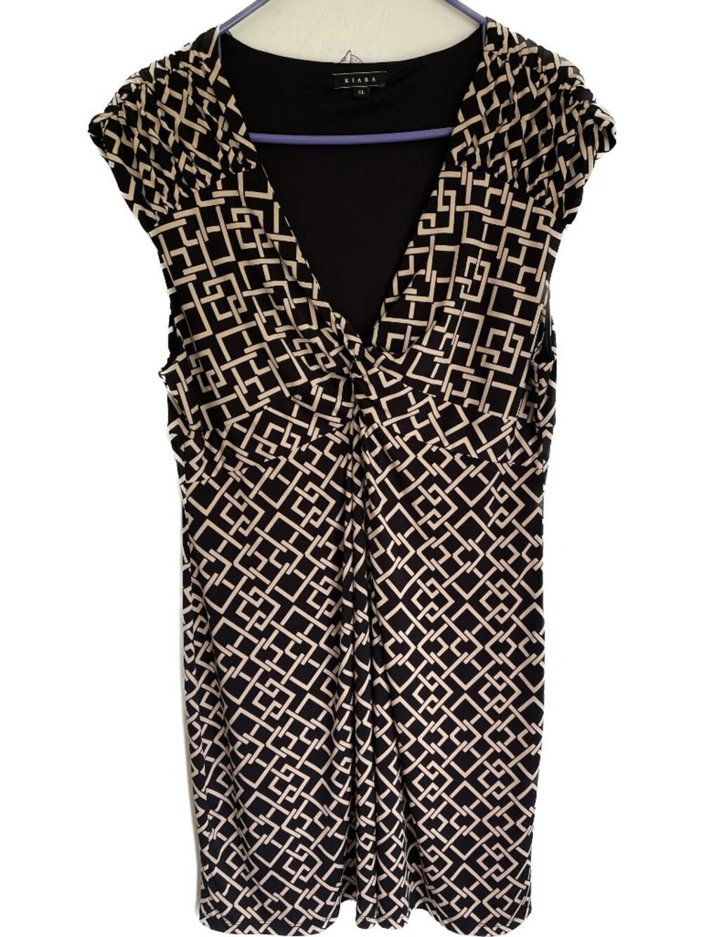 Kiara Geometric Black Cream V Neck Above The Knee Dress  Womens Size XL